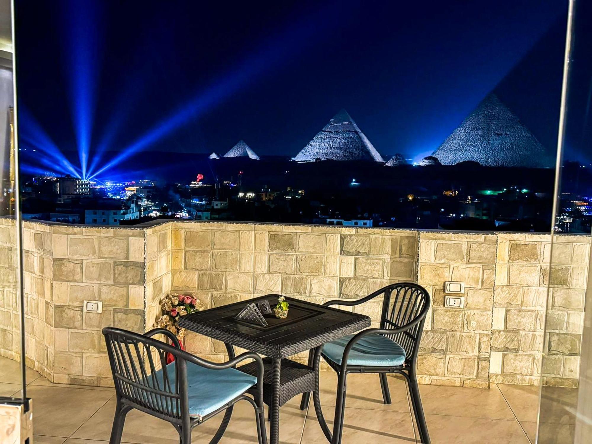Jumeirah Pyramids View Inn Kafrat al Jabal Exterior photo